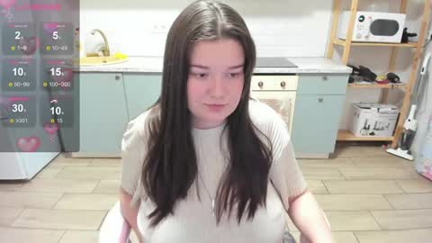 Lina online show from 04-13-26, 08:14