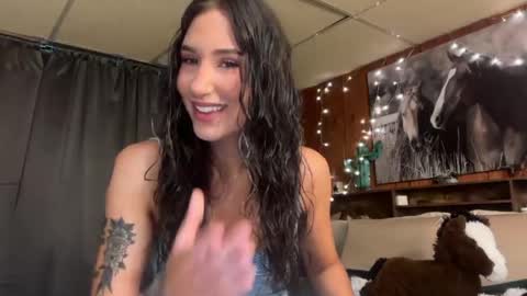 Ella online show from 05-14-26, 12:12