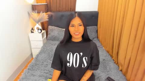 Ella online show from 12-30-24, 05:37