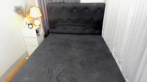 Ella online show from 02-22-25, 02:28