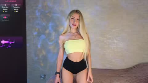 Ella online show from 02-22-26, 12:12