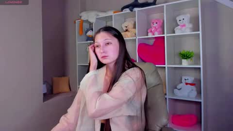 Ella online show from 11-12-25, 09:53