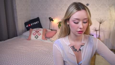 Ella      NEXT STREAM 21 november online show from 12-19-24, 02:35