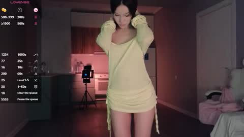 Lee online show from 09-23-25, 02:25