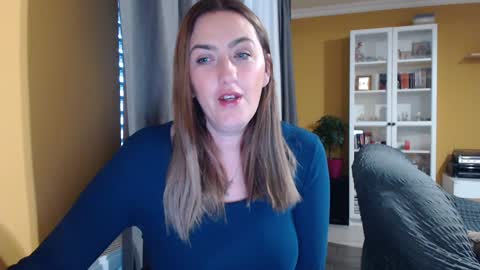 Ella  Max online show from 01-21-25, 06:33