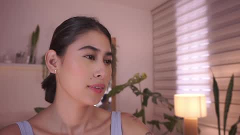 ELLA OWEN online show from 04-16-26, 09:39