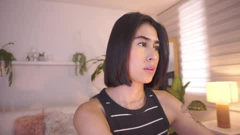 ELLA OWEN online show from 04-27-26, 07:23