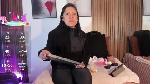 Snapshot of ella_rouse1 chatting on 12-03-25, 11:52 ella rouse online show from 12-03-25, 11:52