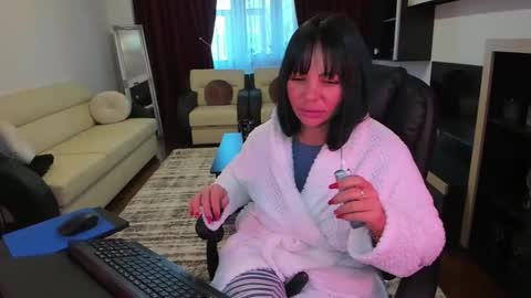 Ella online show from 03-12-26, 07:36