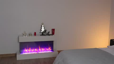 Snapshot of ella_twinkle chatting on 02-08-26, 10:57 Ella online show from 02-08-26, 10:57