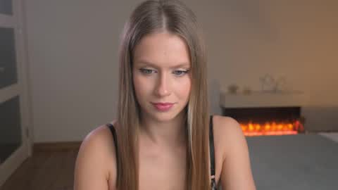 Snapshot of ella_twinkle chatting on 02-26-26, 07:46 Ella online show from 02-26-26, 07:46