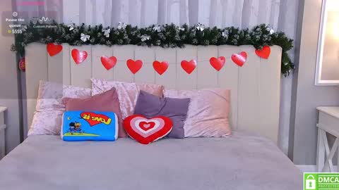 Ella online show from 02-17-25, 04:09