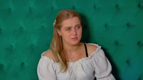 EllaBells online show from 07-01-26, 05:09