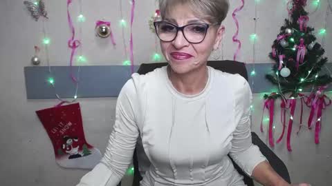 EllaBonito online show from 12-24-24, 01:28