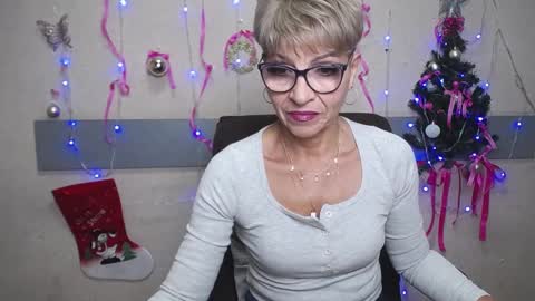 EllaBonito online show from 12-29-24, 06:24