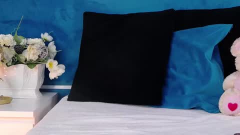 Snapshot of ellabubbles chatting on 02-24-26, 11:08 EllaBubbles online show from 02-24-26, 11:08