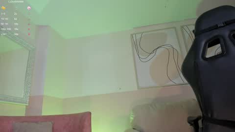 Snapshot of ellaclark chatting on 02-20-25, 02:57 EllaClark online show from 02-20-25, 02:57