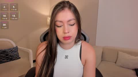 Snapshot of ellaclark chatting on 09-23-25, 06:55 EllaClark online show from 09-23-25, 06:55