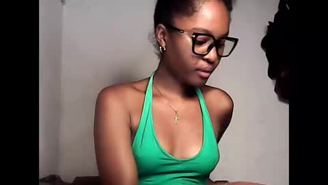 ellah245 online show from 05-03-26, 12:22