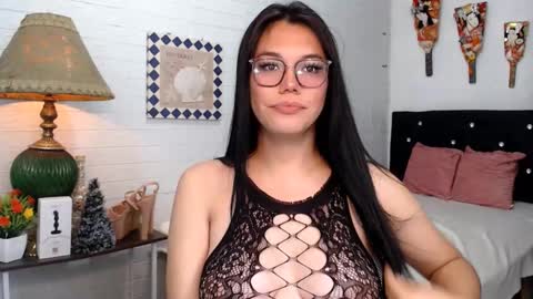 CINDERELLA online show from 02-11-25, 01:41