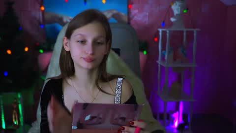 Ella online show from 12-30-24, 06:53