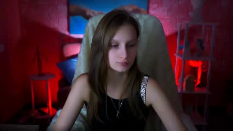 Ella online show from 01-26-25, 05:02