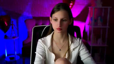 Ella online show from 03-03-25, 05:39