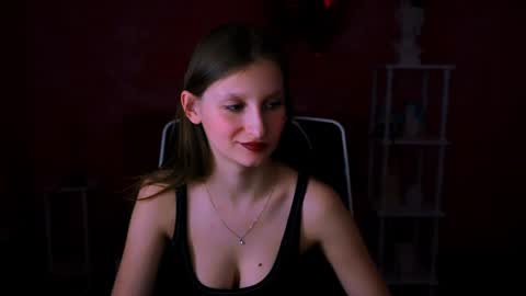 Ella online show from 03-09-25, 10:19