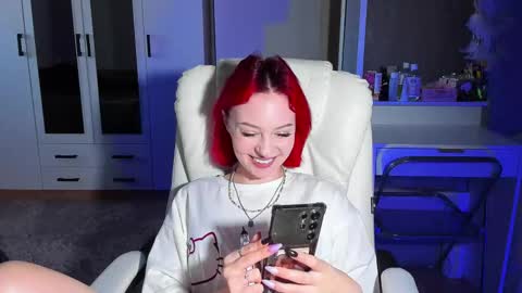 ellales online show from 10-01-25, 08:42