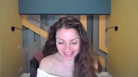 EllaLongs online show from 12-13-24, 04:27