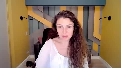 EllaLongs online show from 02-15-25, 06:55