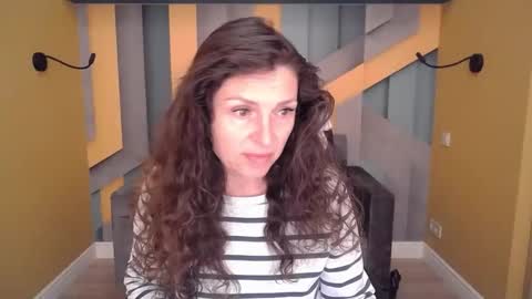 EllaLongs online show from 04-12-26, 11:37