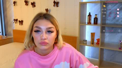 ellamilla online show from 12-25-24, 11:33