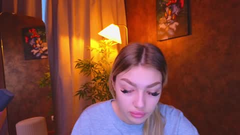 ellamilla online show from 01-07-25, 05:22