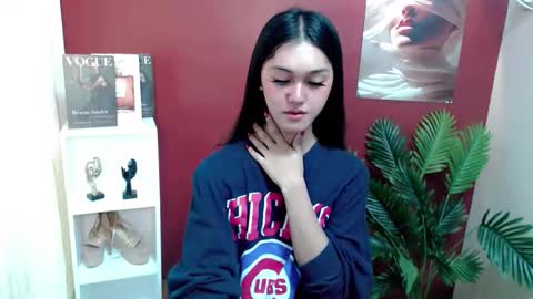 Snapshot of ellamiller69 chatting on 01-11-26, 12:15 ELLA online show from 01-11-26, 12:15