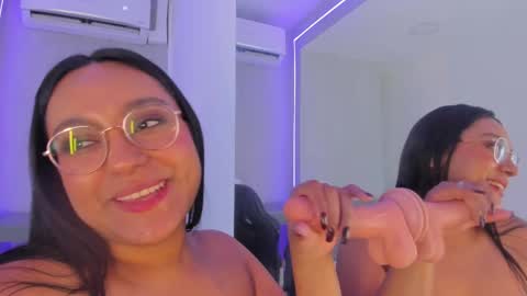 Ella online show from 02-23-25, 12:48