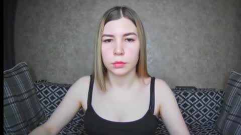 EllaNuar online show from 12-12-24, 01:21