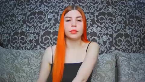 EllaNuar online show from 11-10-25, 01:59