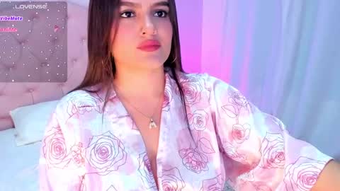 ellarosee_ online show from 12-13-24, 08:37