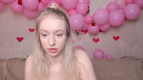 Snapshot of elldiana chatting on 02-11-26, 06:07 elldiana online show from 02-11-26, 06:07