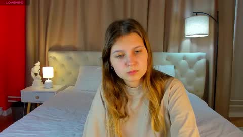 elle_ellise online show from 09-21-25, 07:54