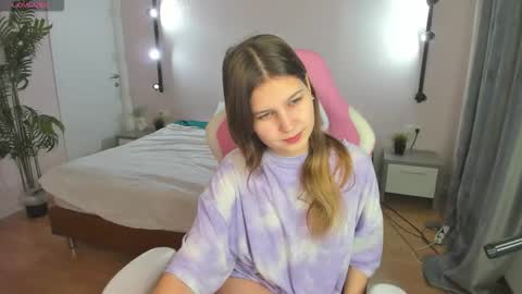 elle_ellise online show from 11-01-25, 01:07