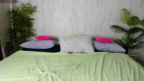 elle_ellise online show from 12-03-25, 08:00