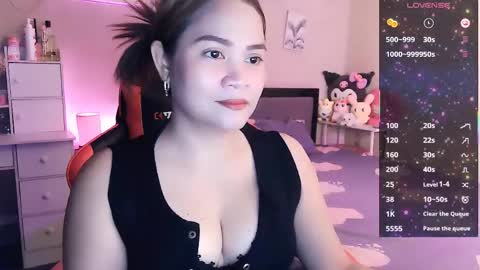Snapshot of elleelle123 chatting on 05-26-26, 01:45 Ann online show from 05-26-26, 01:45
