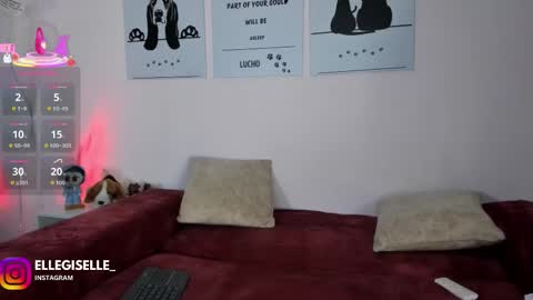 Yiss online show from 09-17-25, 02:57