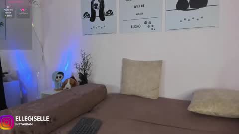 Yiss online show from 11-02-25, 02:58