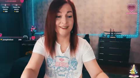 Snapshot of ellen_busty chatting on 01-16-25, 06:35 Elli NEXT STREAM online show from 01-16-25, 06:35