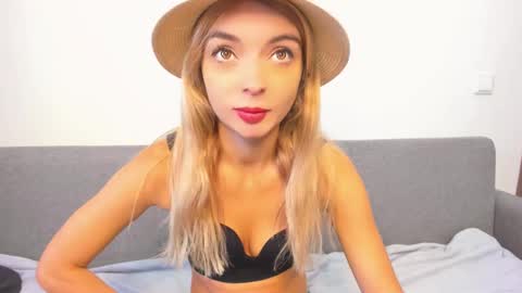 ellen_flow online show from 02-15-25, 09:38