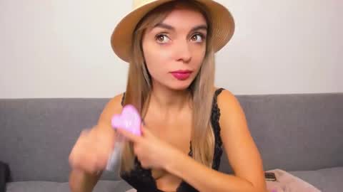 ellen_flow online show from 03-09-25, 02:54