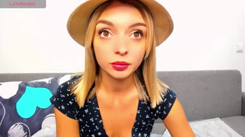 ellen_flow online show from 10-01-25, 08:37